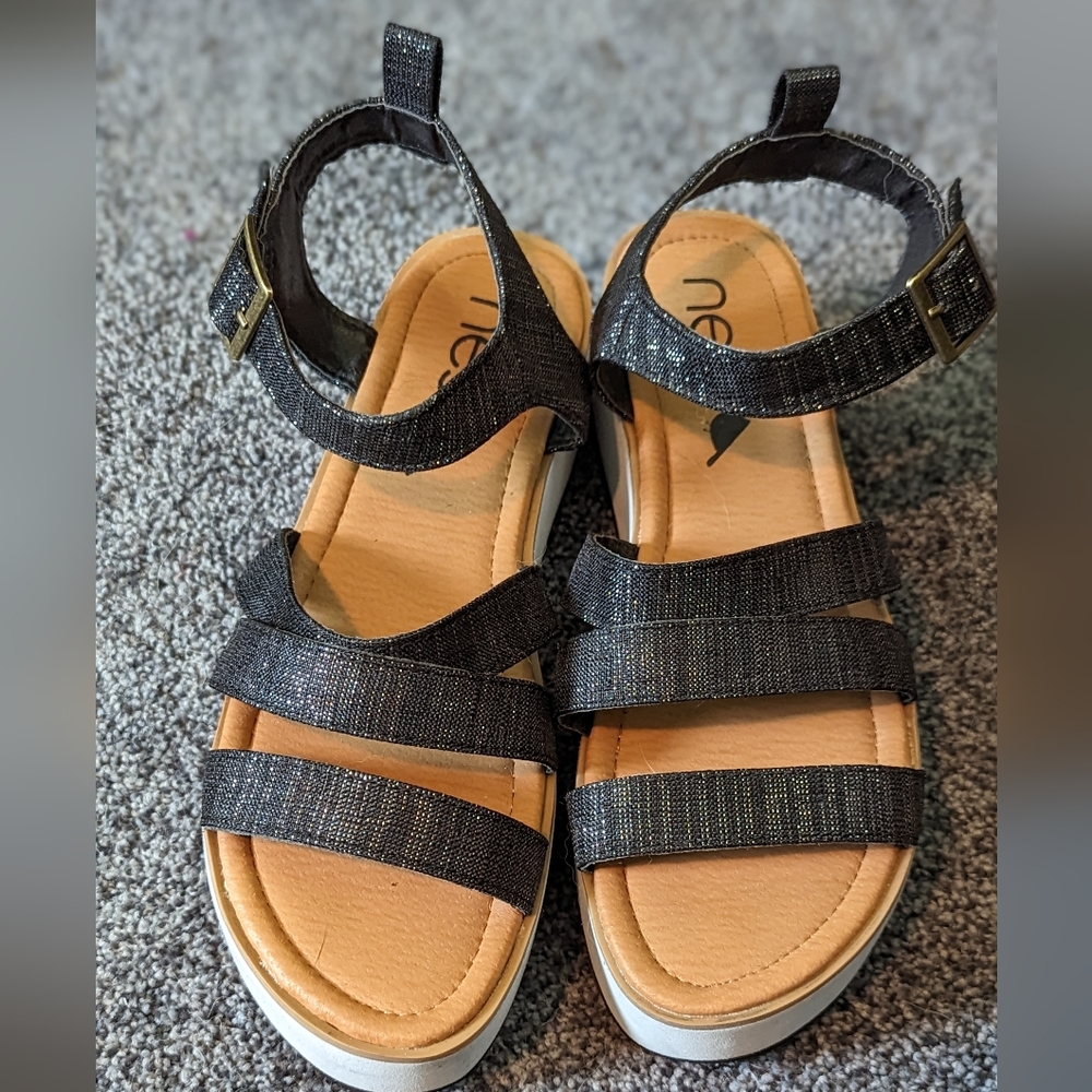 NEST Kauai Sparkle Black Platform Sandal